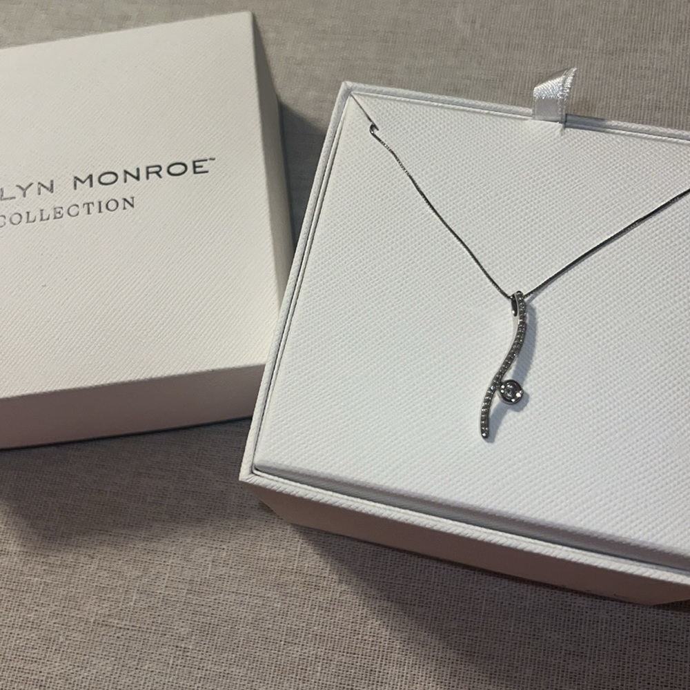 Zales’s Marilyn Manroe Diamond Necklace